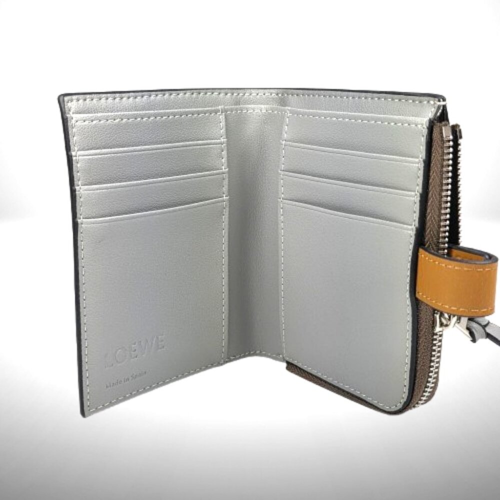 Loewe Compact Zip Wallet / Bifold Coin Wallet Taupe & Tan Anagram Strap - New - Picture 5 of 9